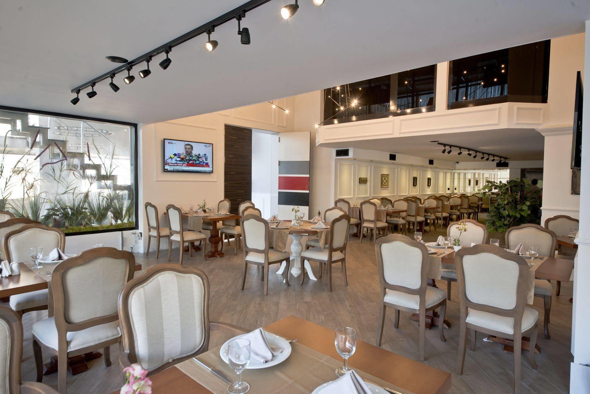 North Point Hotel Samsun Bagian luar foto
